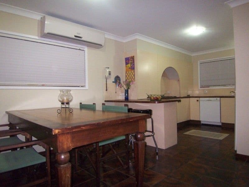 2 Brochet Street, MANSFIELD QLD 4122, Mansfield - Thumbnail 4