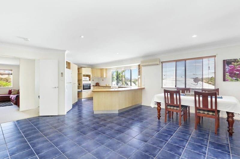 19 Valencia Court, Eatons Hill - Thumbnail 4
