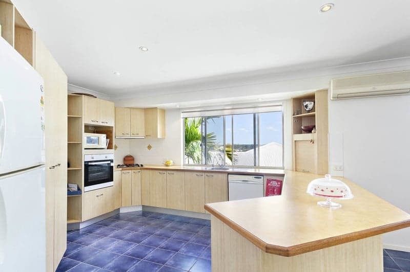 19 Valencia Court, Eatons Hill - Thumbnail 5