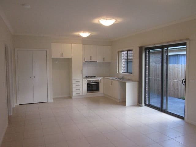 5 Arndell Street, THOMASTOWN VIC 3074, Thomastown - Thumbnail 2