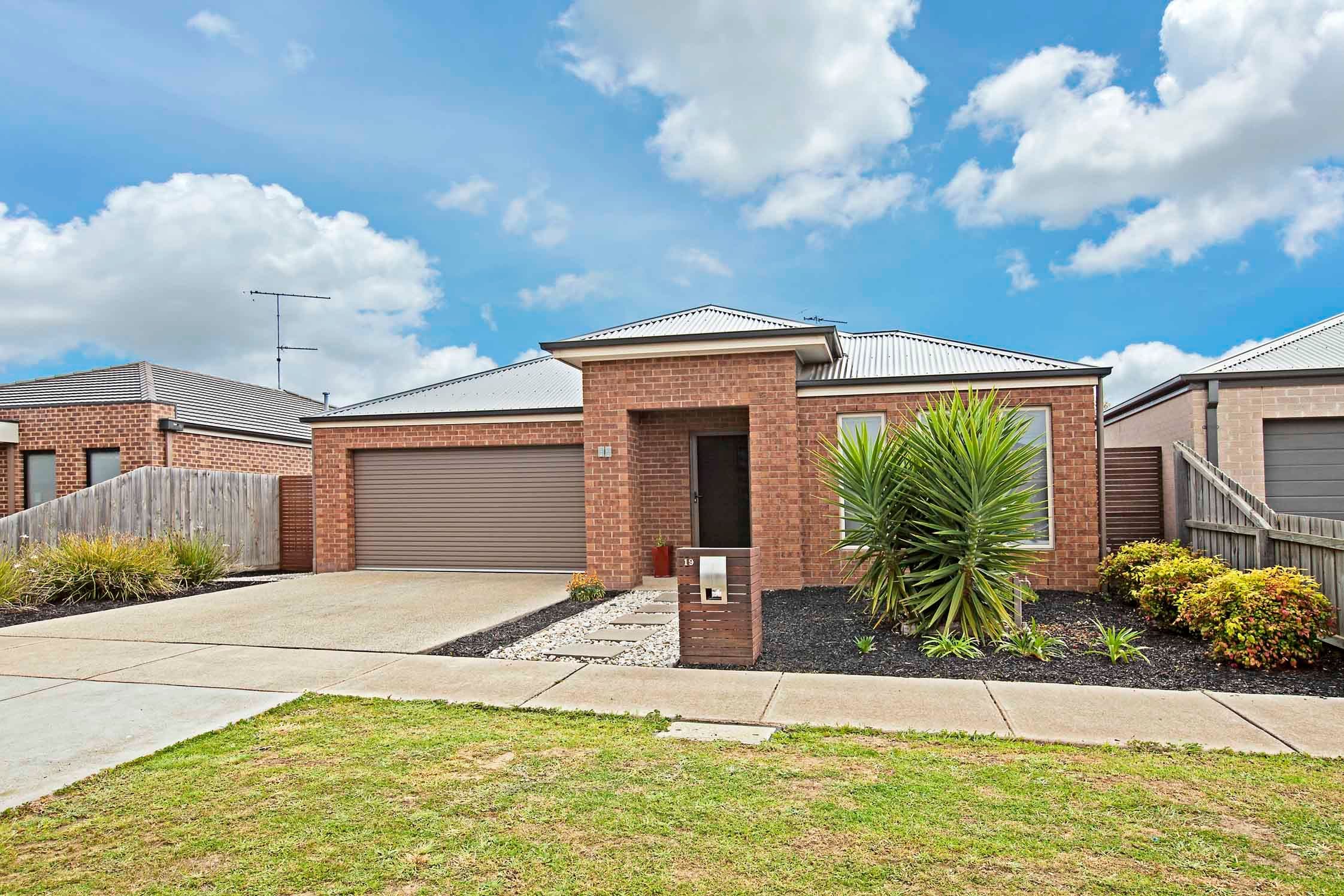 19 Clementine Court, Grovedale VIC 3216, Grovedale - Thumbnail 3
