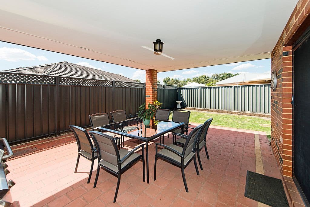 1/16 Errol Avenue, Paradise Point QLD 4216, Paradise Point - Thumbnail 3