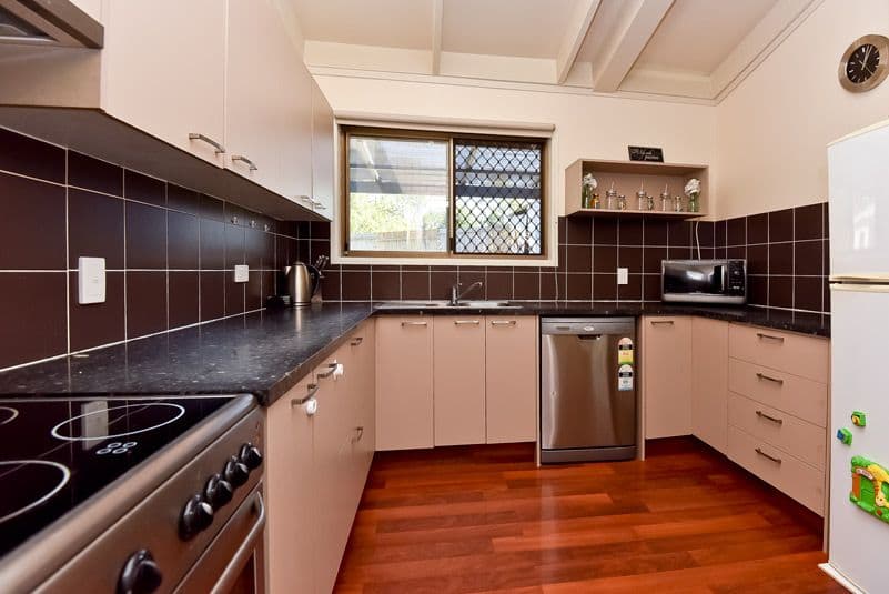 10 Jamie Grove, SPRINGWOOD QLD 4127, Springwood - Thumbnail 2