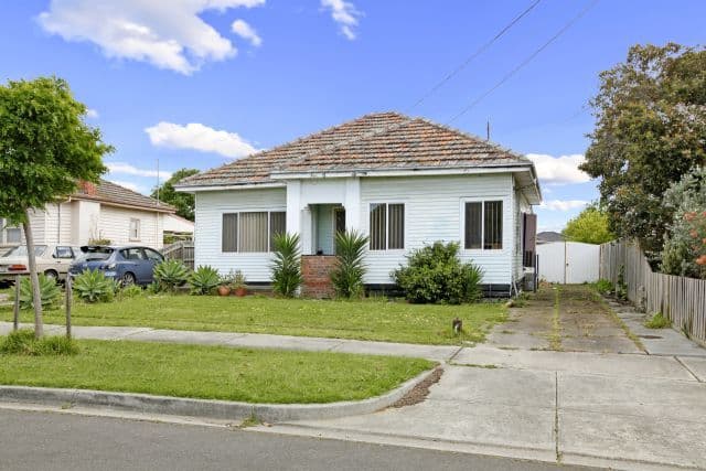 17 Suffolk Street, RESERVOIR VIC 3073, Reservoir - Thumbnail 2
