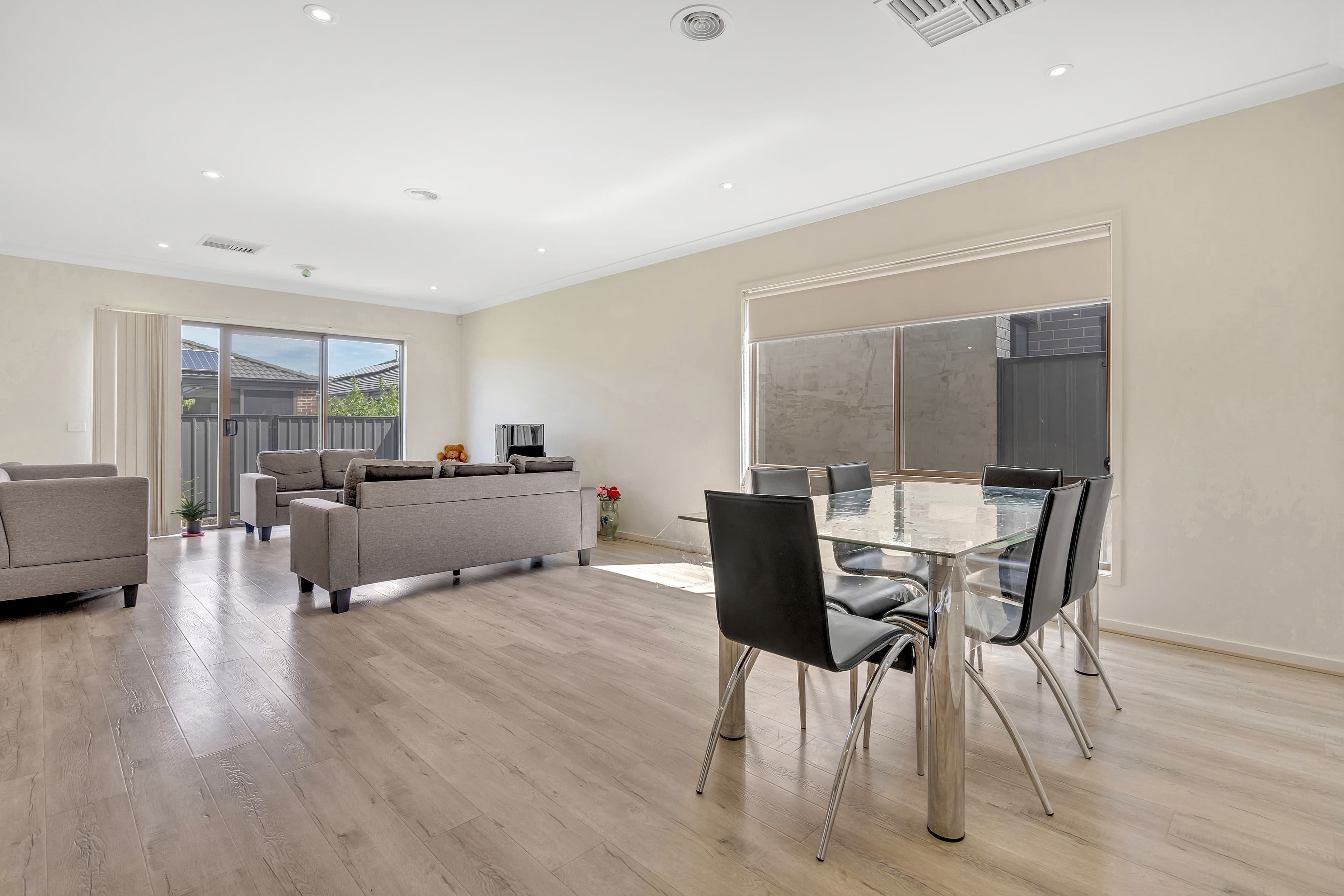 15 Pioneer Street, Craigieburn VIC 3064, Craigieburn - Thumbnail 7
