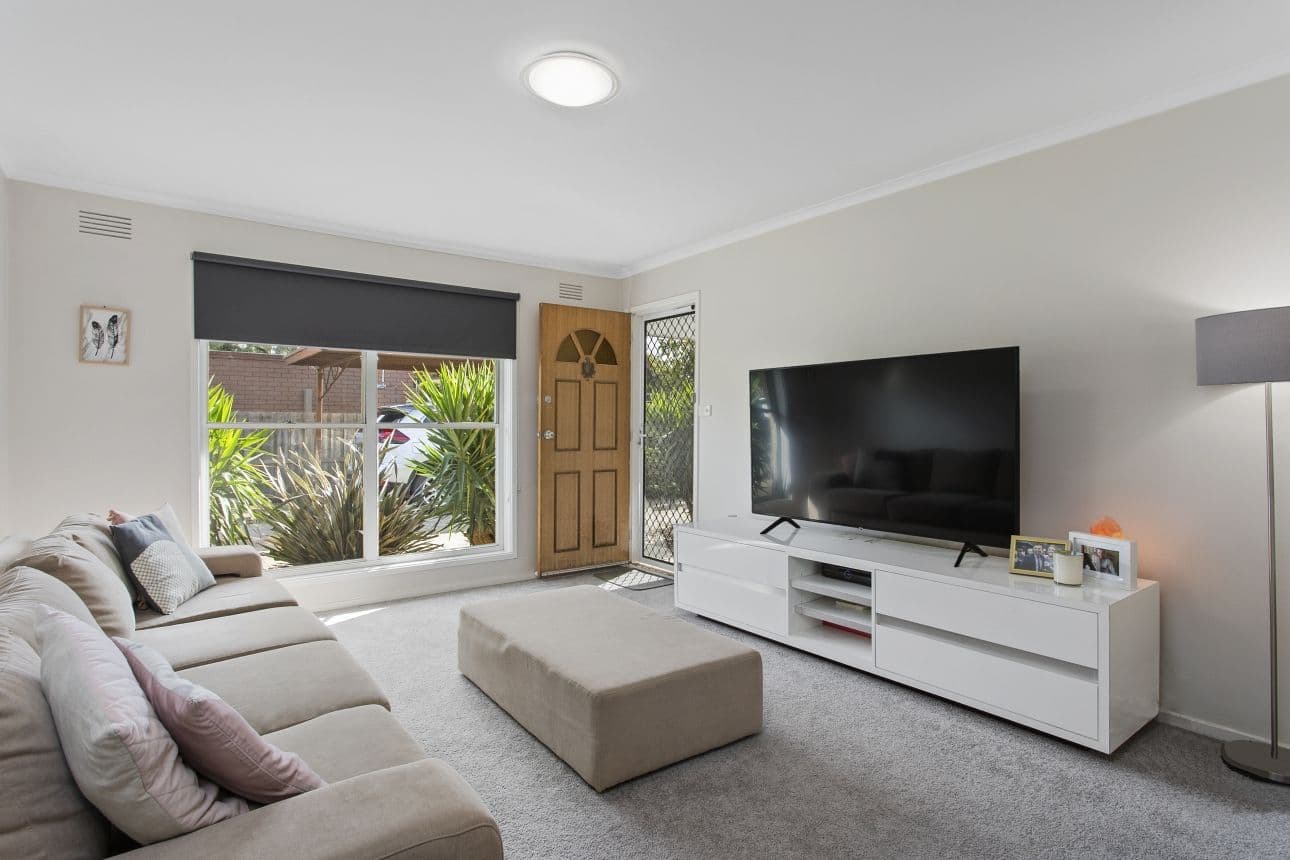 10 McNabb Avenue, Geelong West VIC 3218, Geelong West - Thumbnail 2