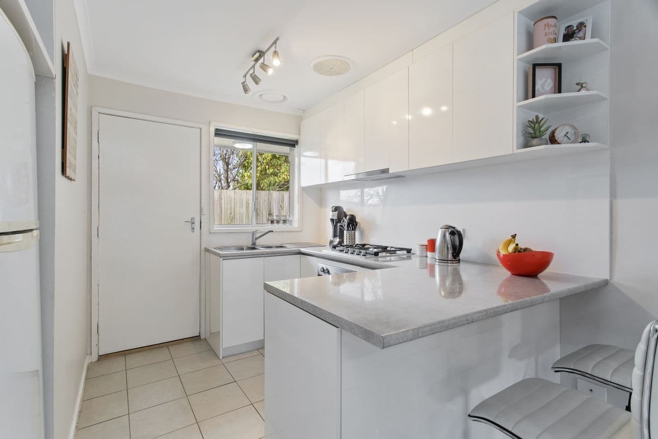 10 McNabb Avenue, Geelong West VIC 3218, Geelong West - Thumbnail 3