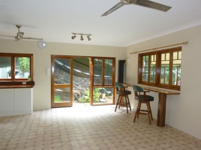 8  Tari Place, TRINITY BEACH QLD 4879, Trinity Beach - Thumbnail 7