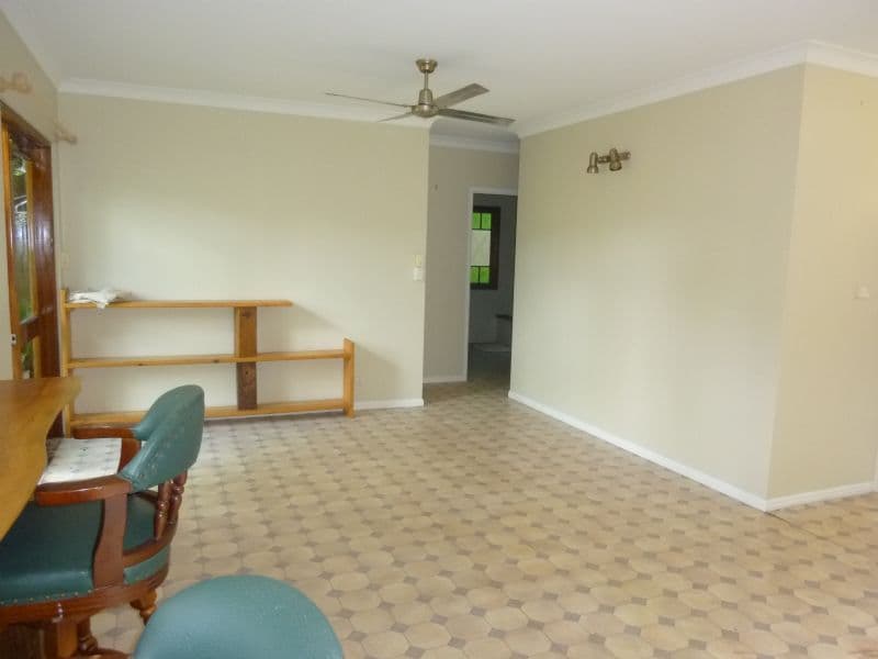8  Tari Place, TRINITY BEACH QLD 4879, Trinity Beach - Thumbnail 8