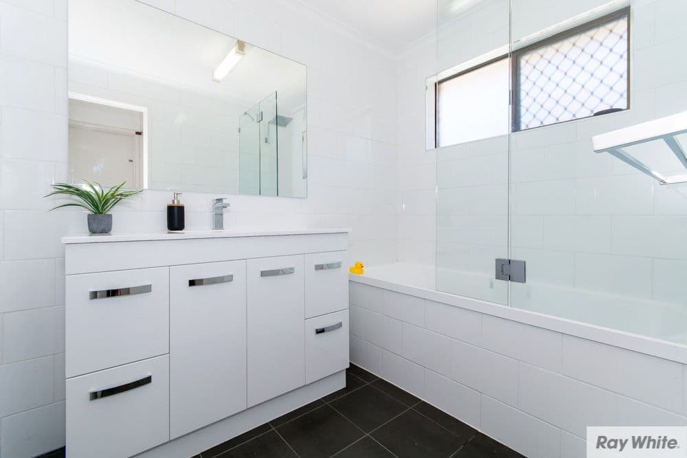 51 Hedge Street, Strathpine QLD 4500, Strathpine - Thumbnail 7