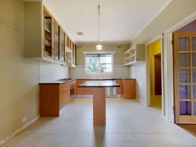 2 Silas Avenue, FRANKSTON VIC 3199, Frankston - Thumbnail 2