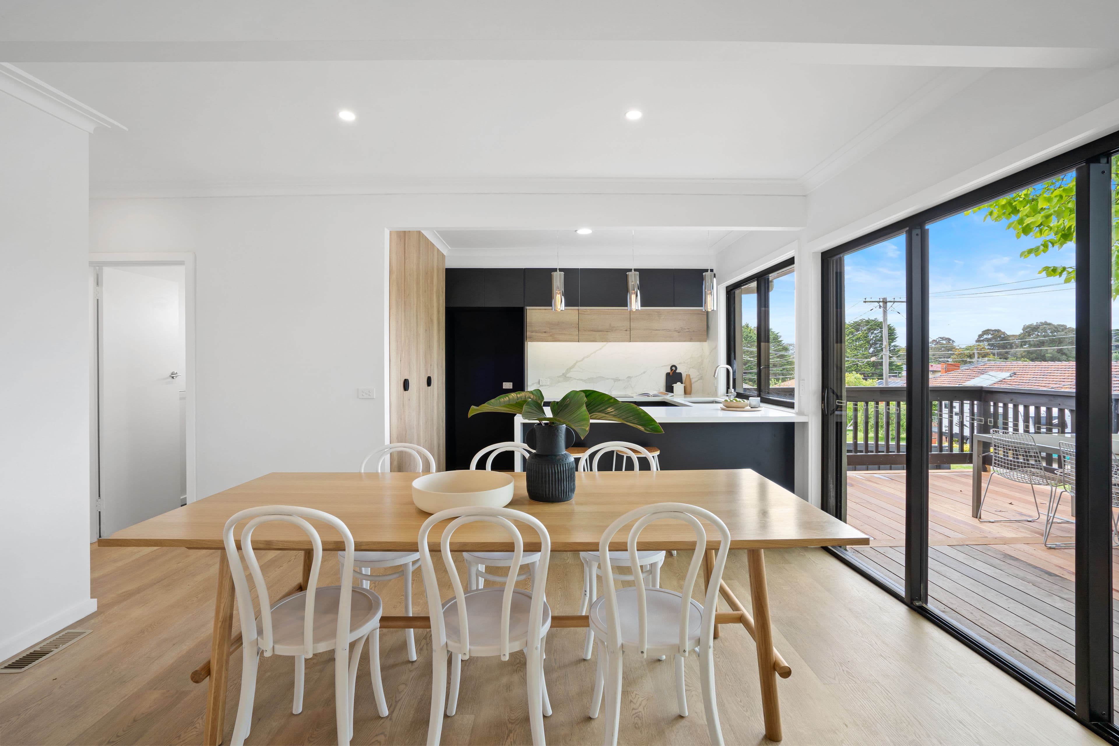 2 Carolyn Crescent, Bundoora VIC 3083, Bundoora - Thumbnail 3