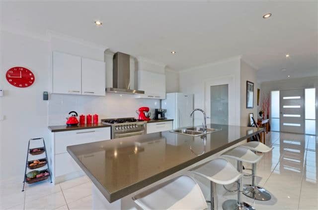 4 Greenfinch Way, WANDANA HEIGHTS VIC 3216, Wandana Heights - Thumbnail 3