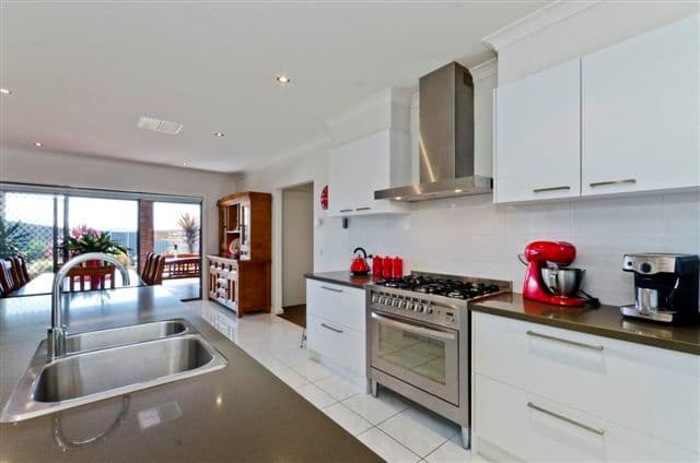 4 Greenfinch Way, WANDANA HEIGHTS VIC 3216, Wandana Heights - Thumbnail 4