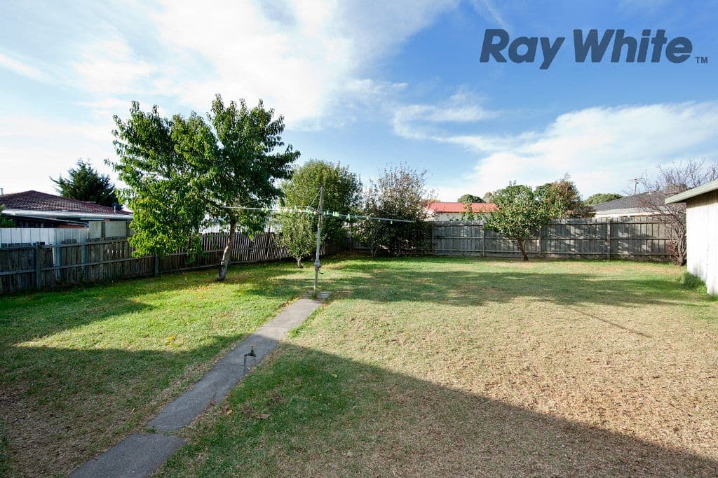 1 Evans Crescent, LAVERTON VIC 3028, Laverton - Thumbnail 2
