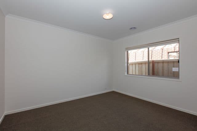 18 Kenmare Approach, Wollert VIC 3750, Wollert - Thumbnail 6