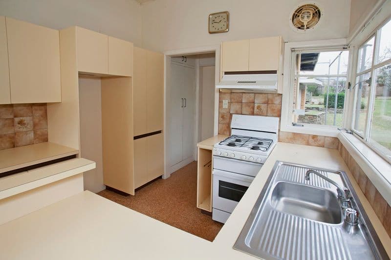 4 Cara Road, HIGHTON VIC 3216, Highton - Thumbnail 8