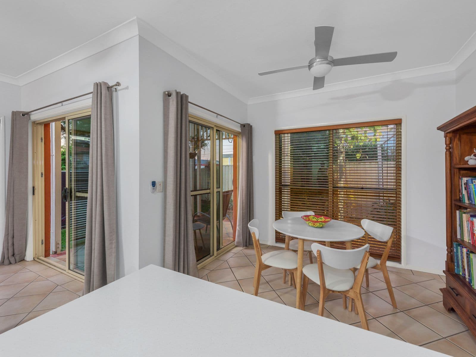 6 Regina Street, Greenslopes QLD 4120, Greenslopes - Thumbnail 3