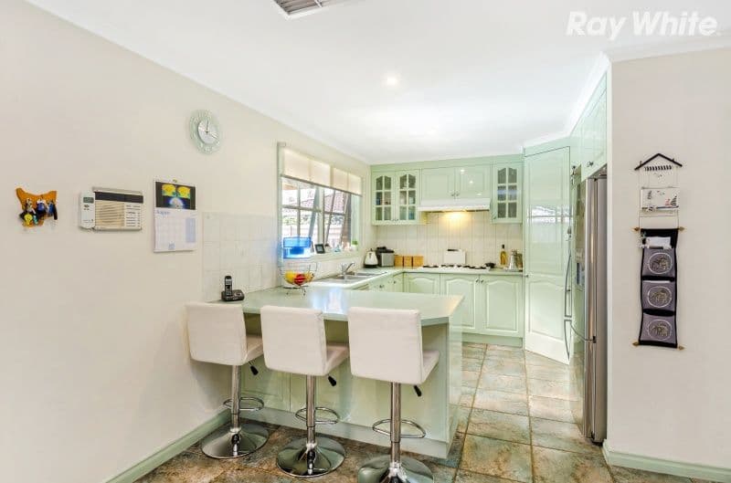 22 Naismith Court, Rowville VIC 3178, Rowville - Thumbnail 5