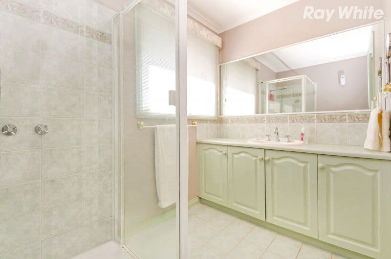 22 Naismith Court, Rowville VIC 3178, Rowville - Thumbnail 7