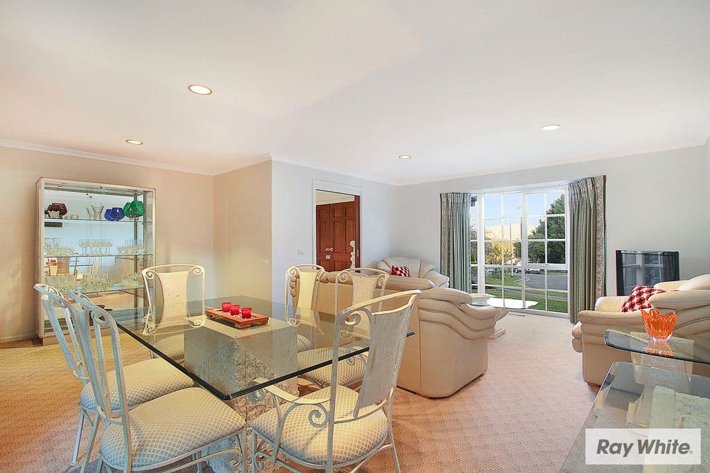 9 Oakbank Court, Mooroolbark VIC 3138, Mooroolbark - Thumbnail 2