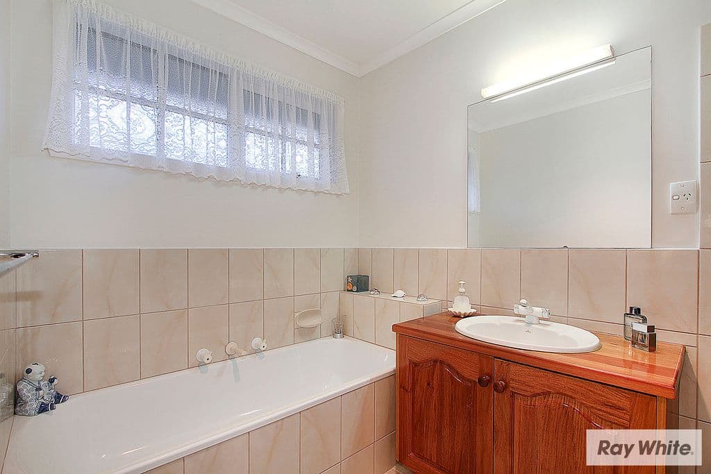 9 Oakbank Court, Mooroolbark VIC 3138, Mooroolbark - Thumbnail 8