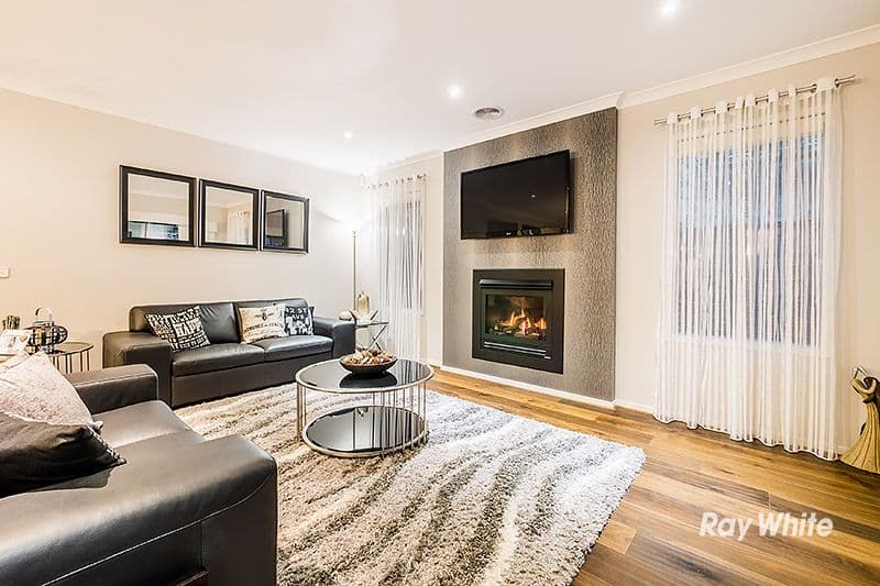 16 Percheron Way, Clyde North VIC 3978, Clyde North - Thumbnail 4