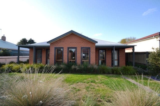 30 Butler Street, SEYMOUR VIC 3660, Seymour - Thumbnail 2