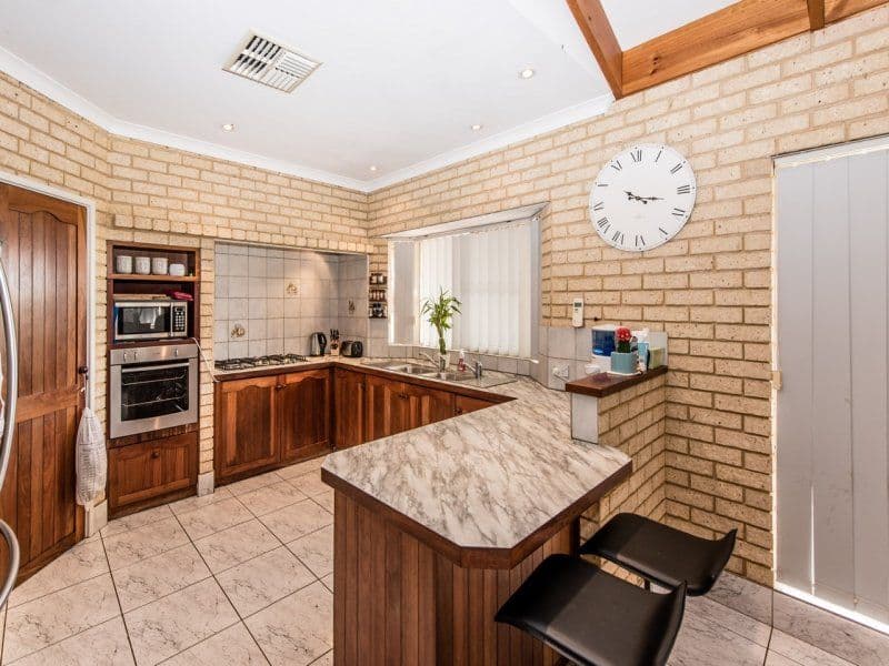 41 Eakins Crescent, Wandina WA 6530, Wandina - Thumbnail 2
