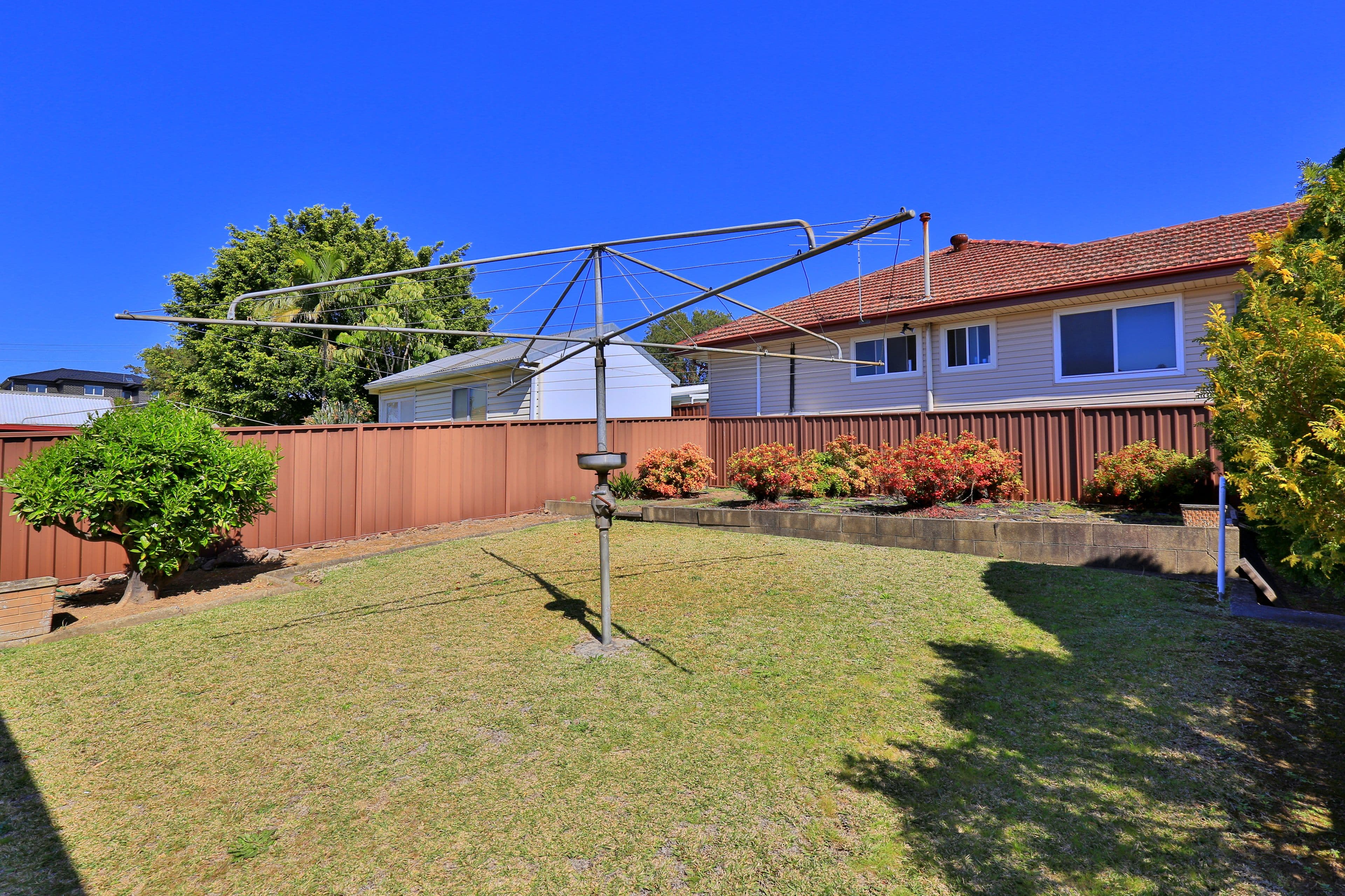 1 Tewinga Road, Birrong - Thumbnail 8