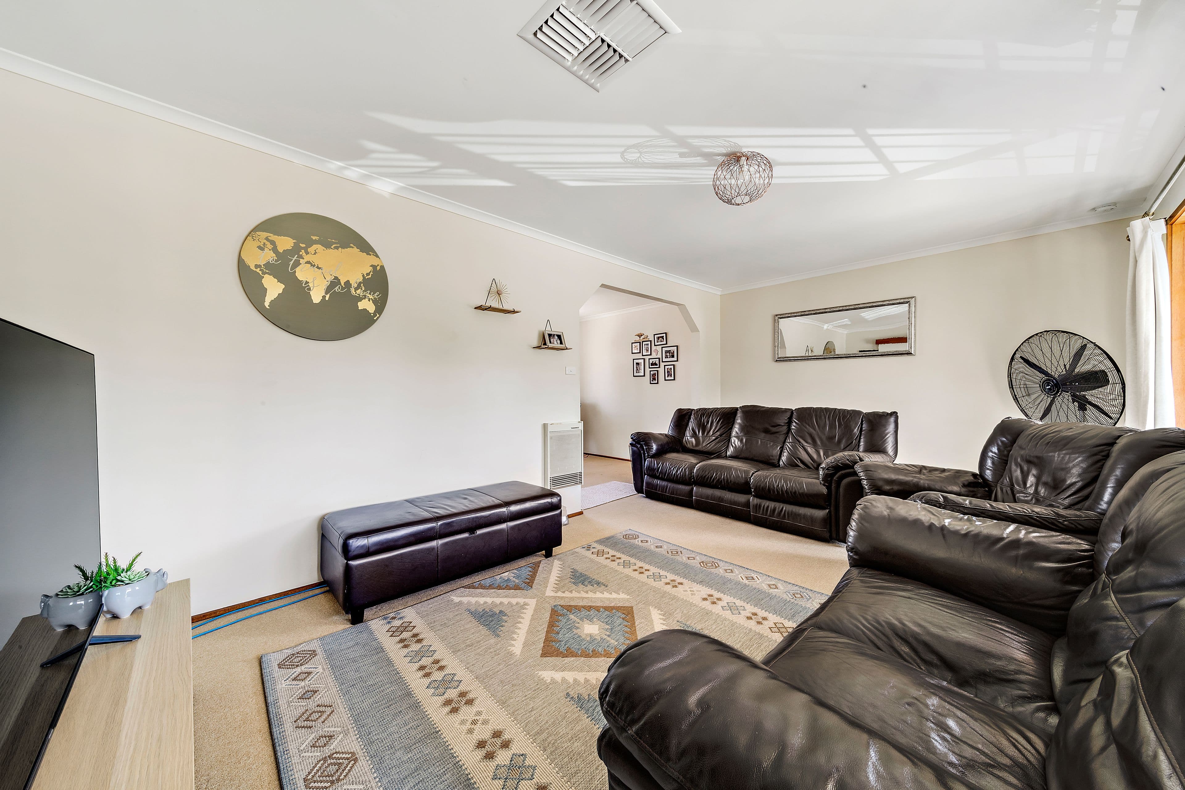 12 Casey Crescent, Calwell ACT 2905, Calwell - Thumbnail 2
