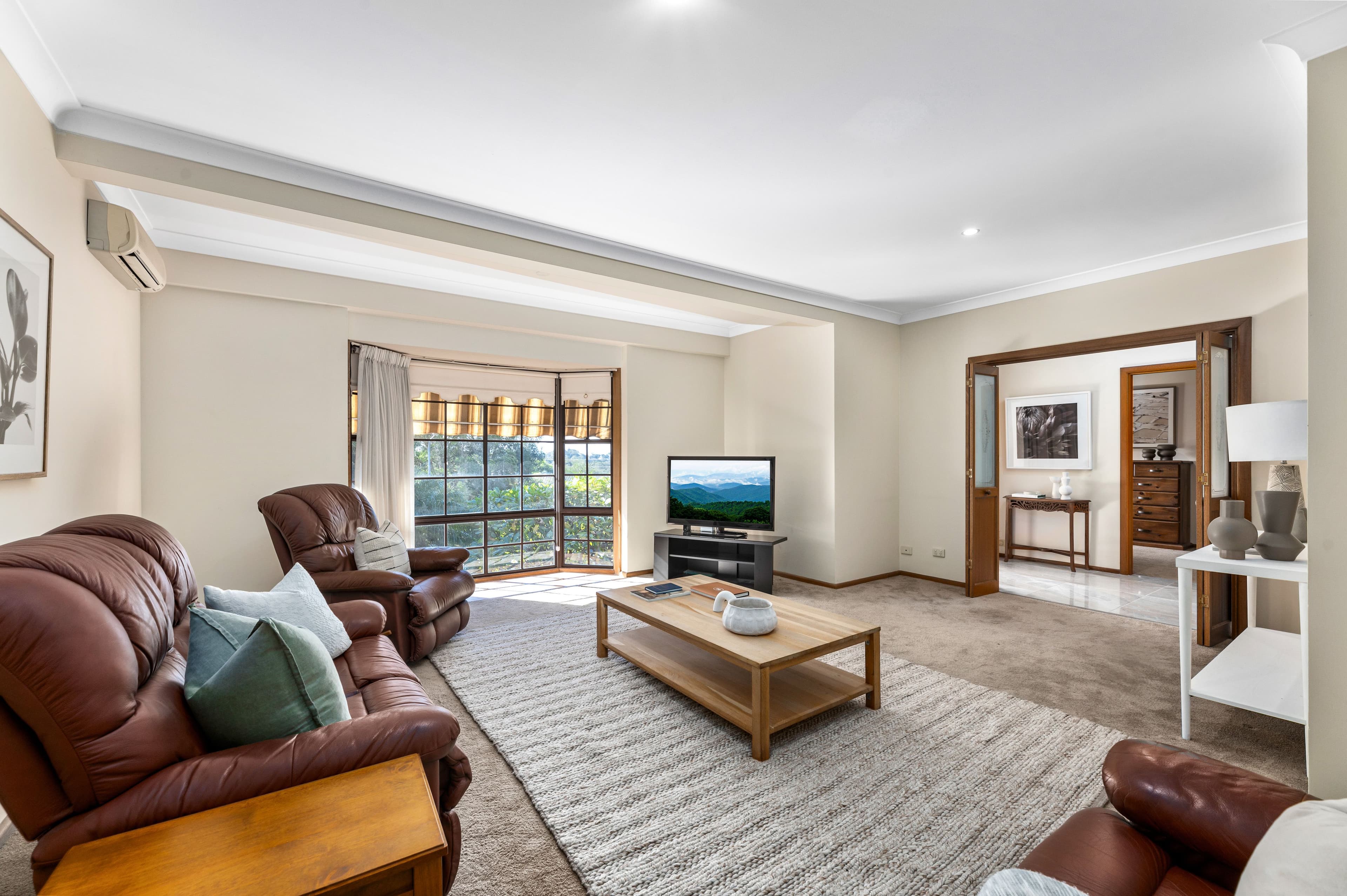 31 Hobart Place, Illawong NSW 2234, Illawong - Thumbnail 2