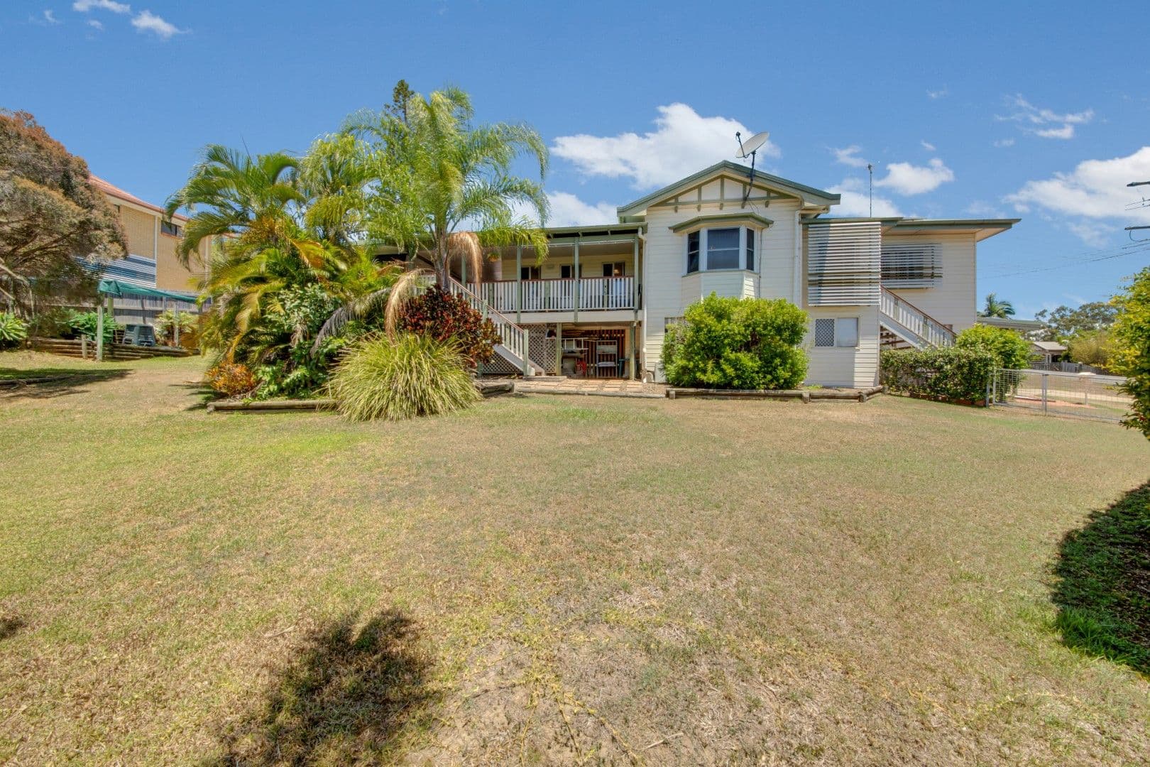 10 Dennis Street, Gladstone Central QLD 4680, Gladstone Central - Thumbnail 2