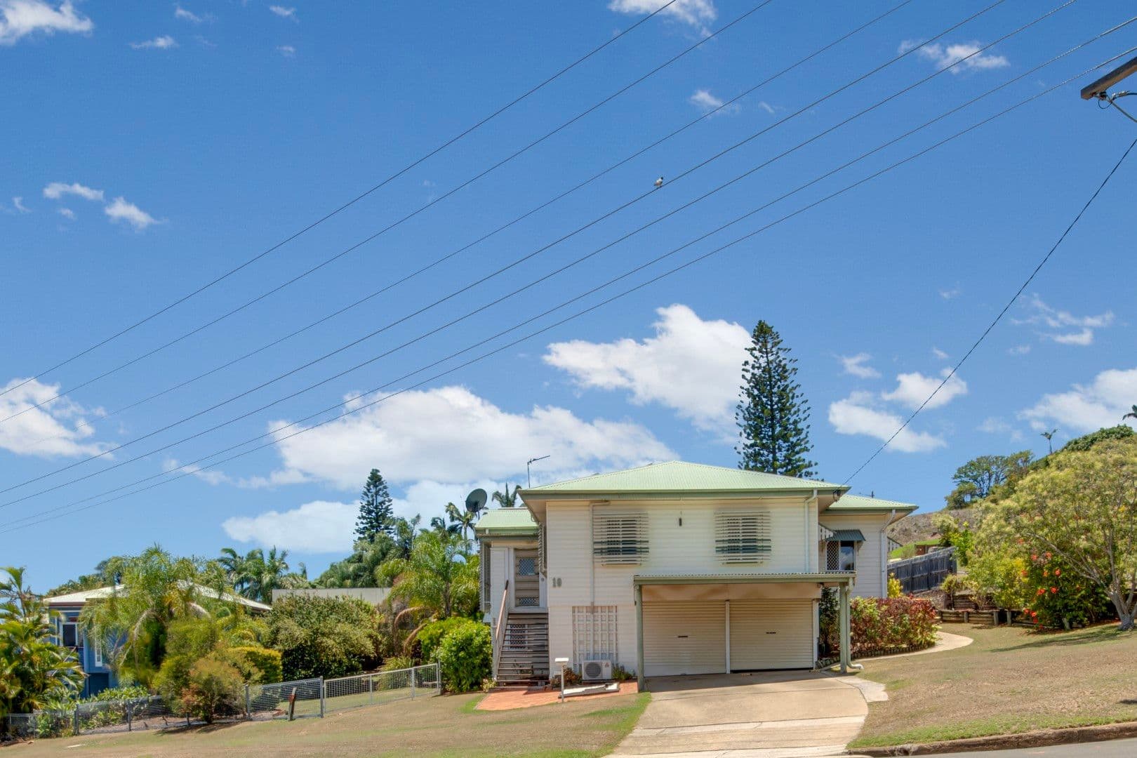 10 Dennis Street, Gladstone Central QLD 4680, Gladstone Central - Thumbnail 3