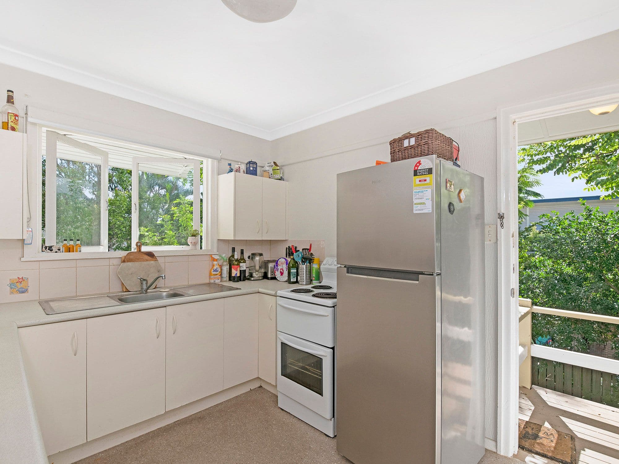 28 Reuben Street, Holland Park QLD 4121, Holland Park - Thumbnail 4