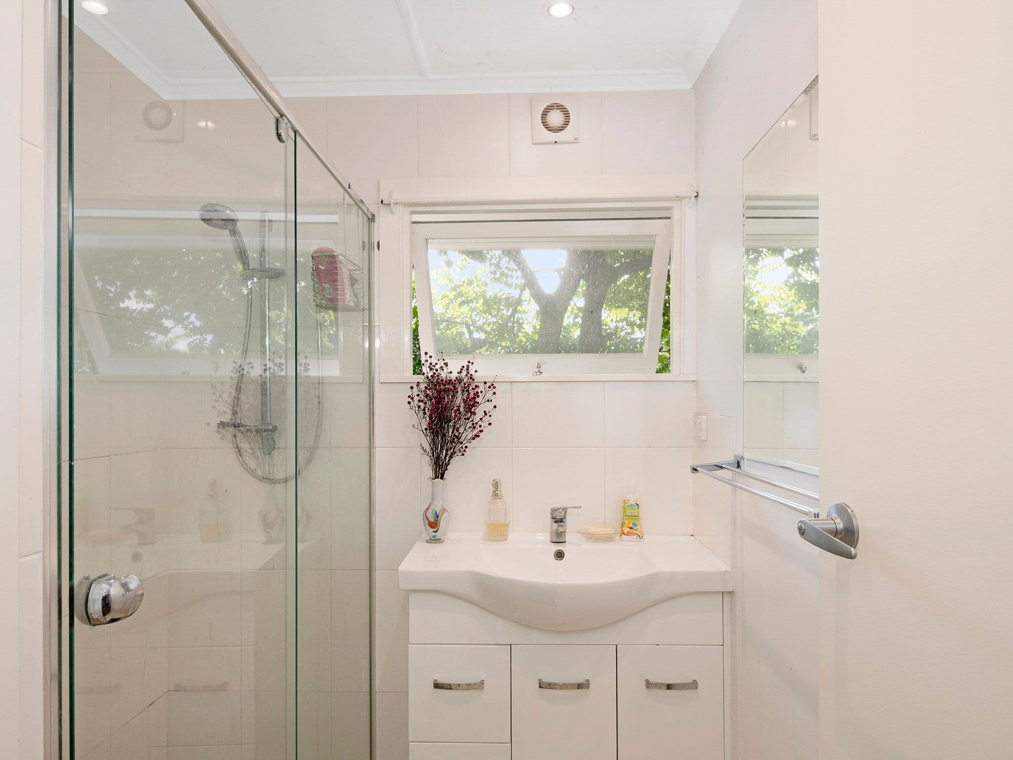 28 Reuben Street, Holland Park QLD 4121, Holland Park - Thumbnail 7