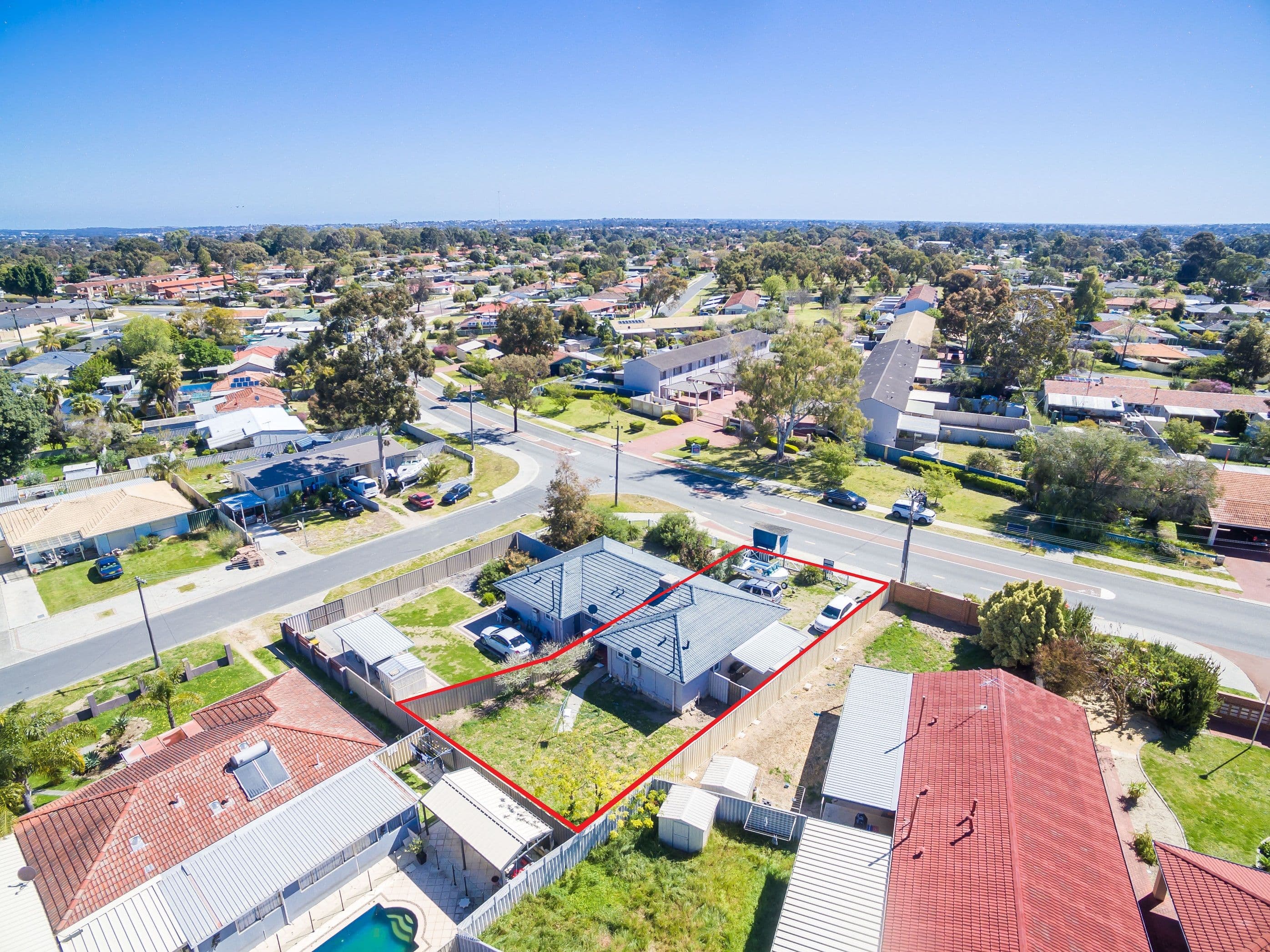 70b Amberton Avenue, Girrawheen WA 6064, Girrawheen - Thumbnail 2