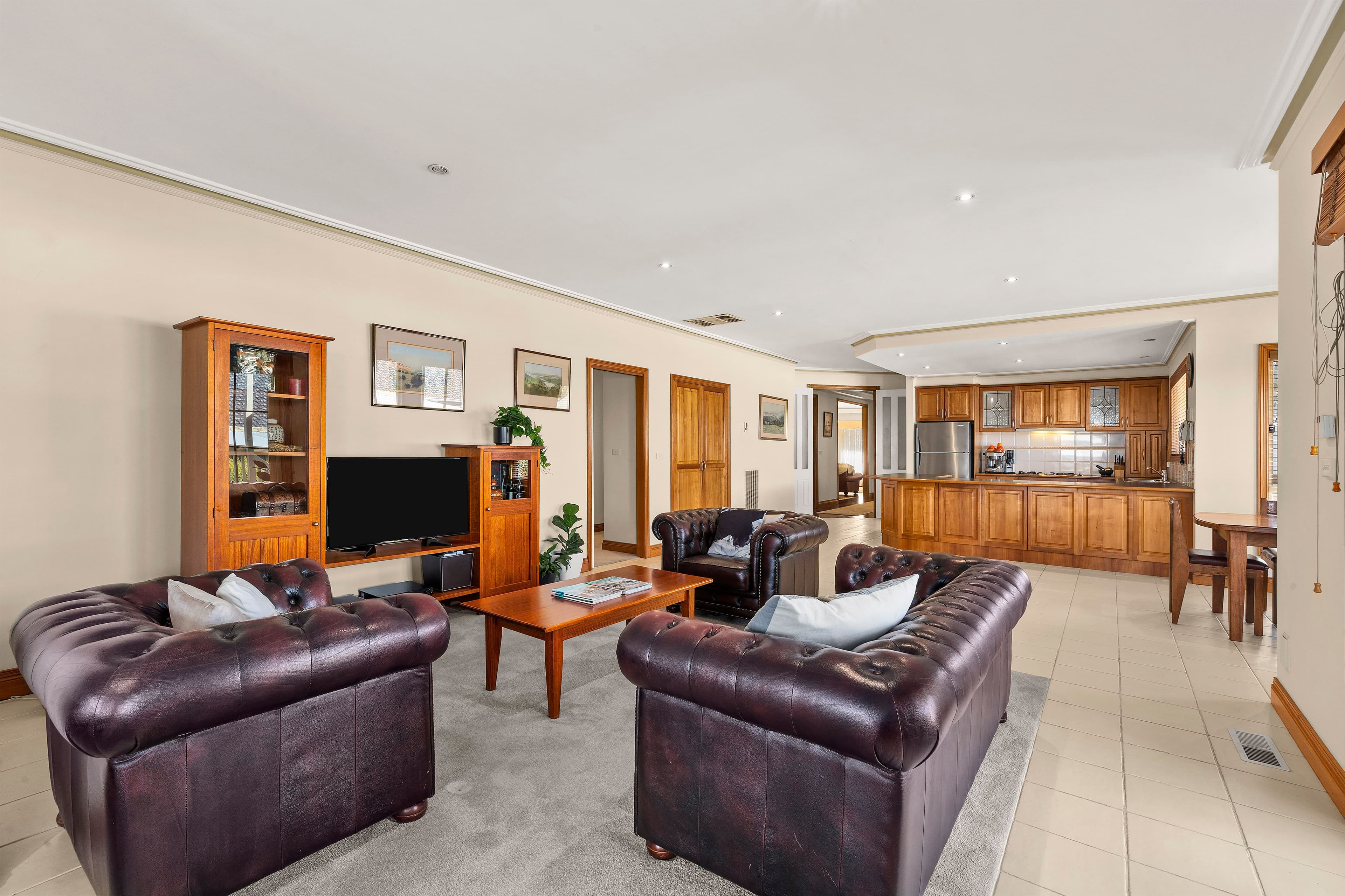 5 Mirbelia Crescent, Mill Park VIC 3082, Mill Park - Thumbnail 8