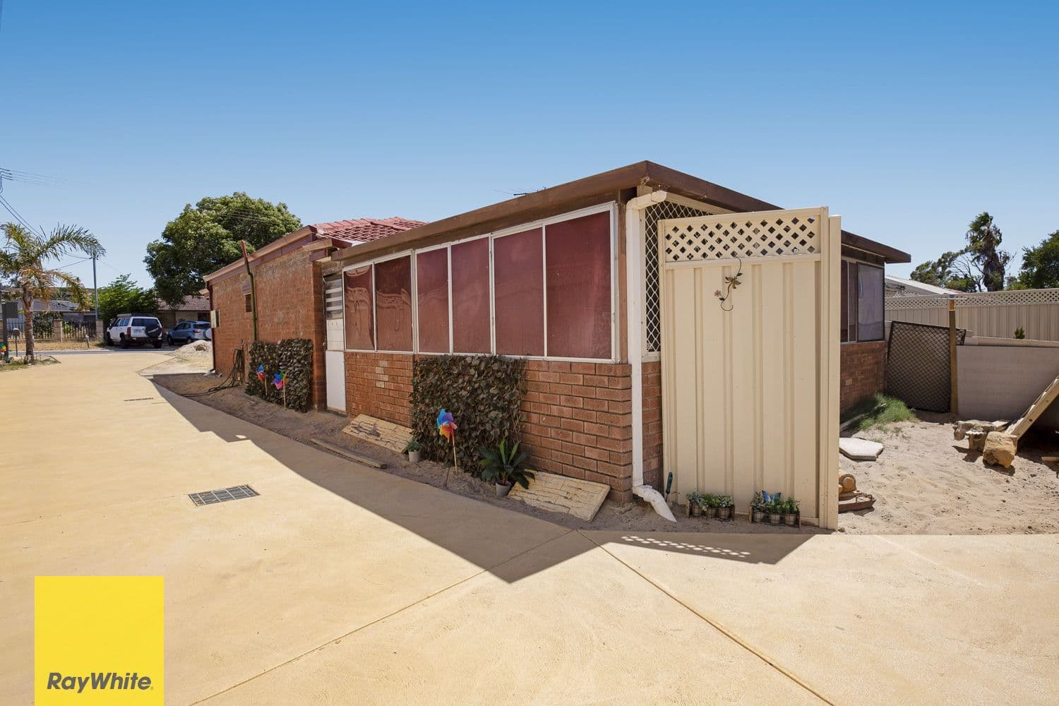 8 Yeaman Court, Koondoola WA 6064, Koondoola - Thumbnail 7