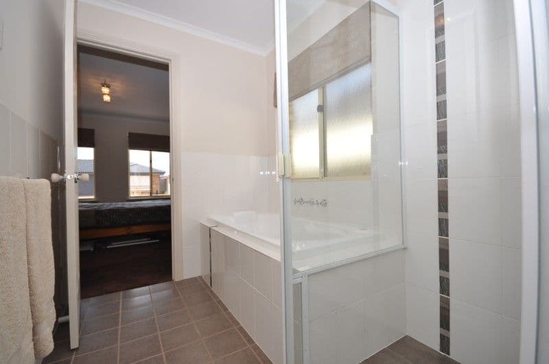 17 Kimvu Court, MUNNO PARA WEST SA 5115, Munno Para West - Thumbnail 4
