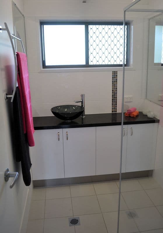 8 Poinciana Avenue, MOOLOOLABA QLD 4557, Mooloolaba - Thumbnail 7