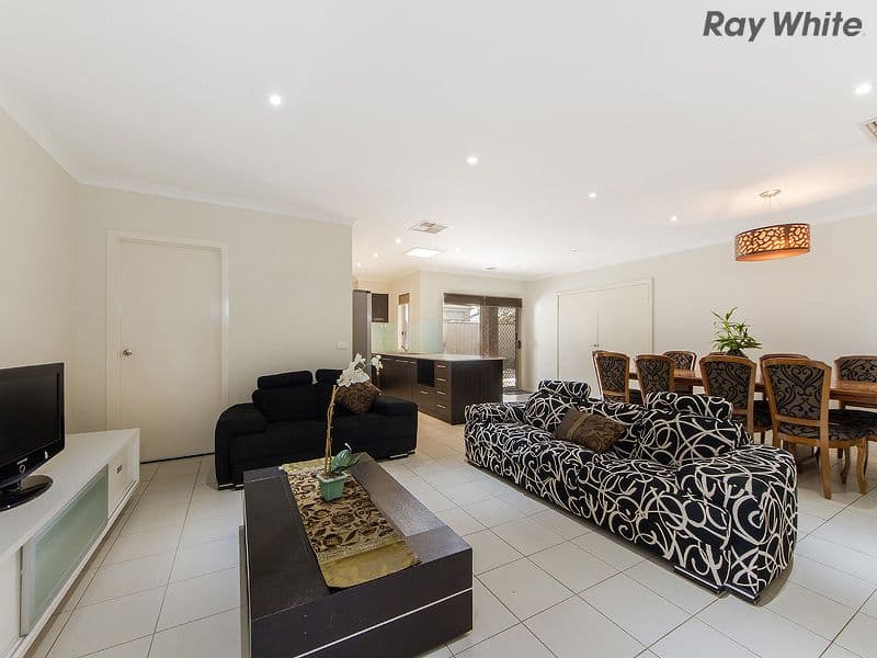 31 Pimelea Terrace, St Albans VIC 3021, St Albans - Thumbnail 3