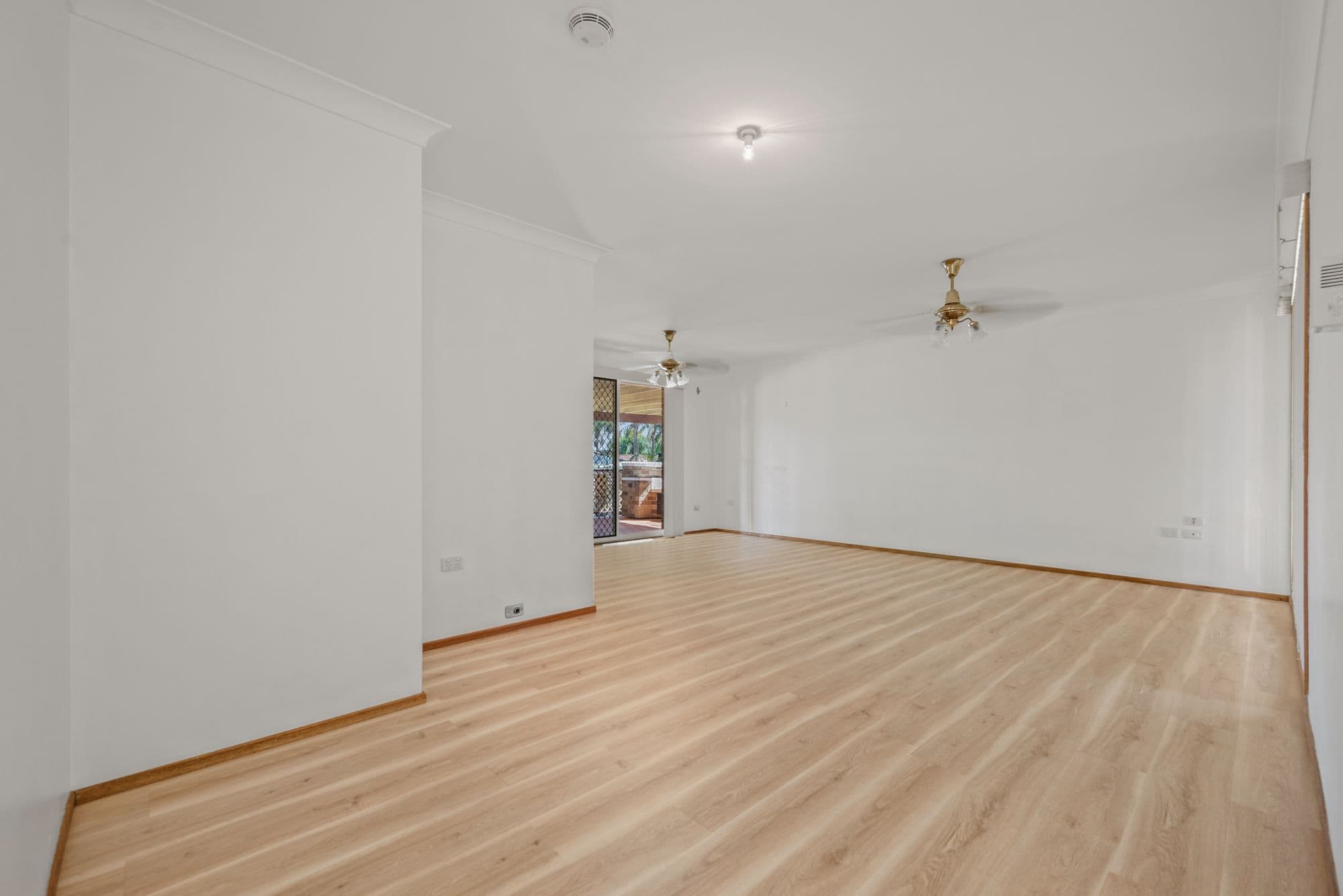 15 Frost Avenue, Narellan NSW 2567, Narellan - Thumbnail 2