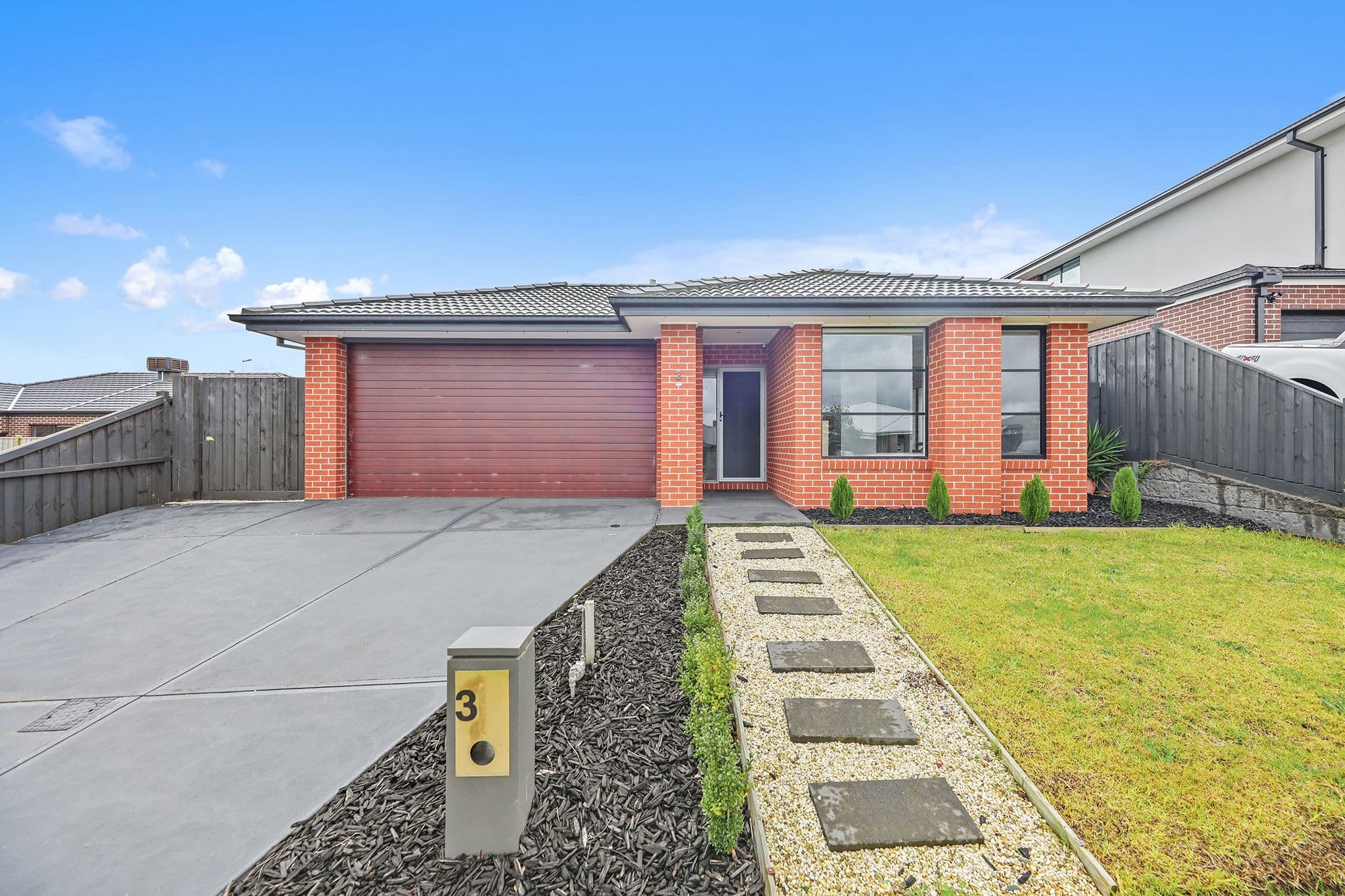 3 Holly Street, Warragul VIC 3820, Warragul - Thumbnail 2