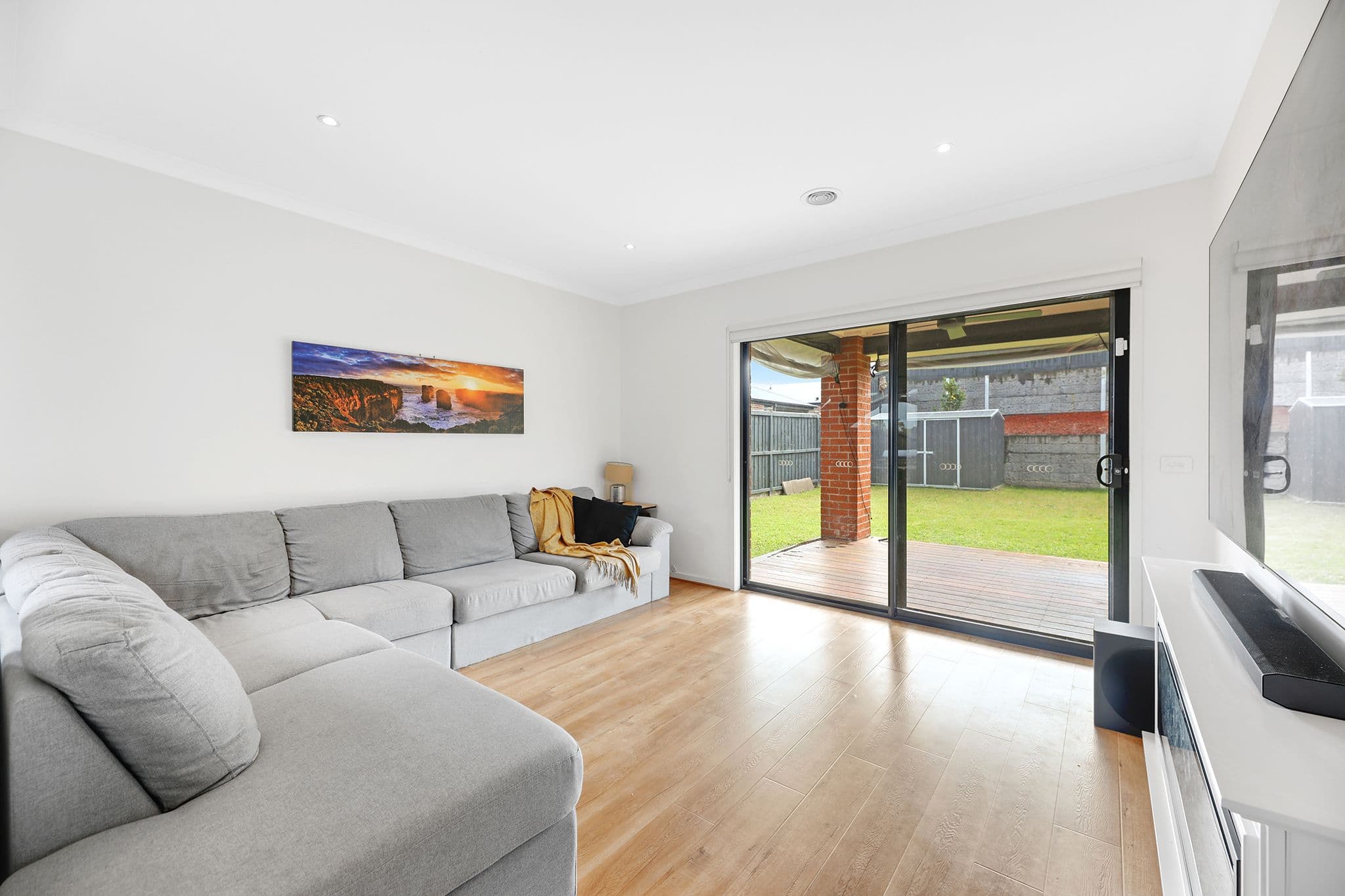 3 Holly Street, Warragul VIC 3820, Warragul - Thumbnail 8