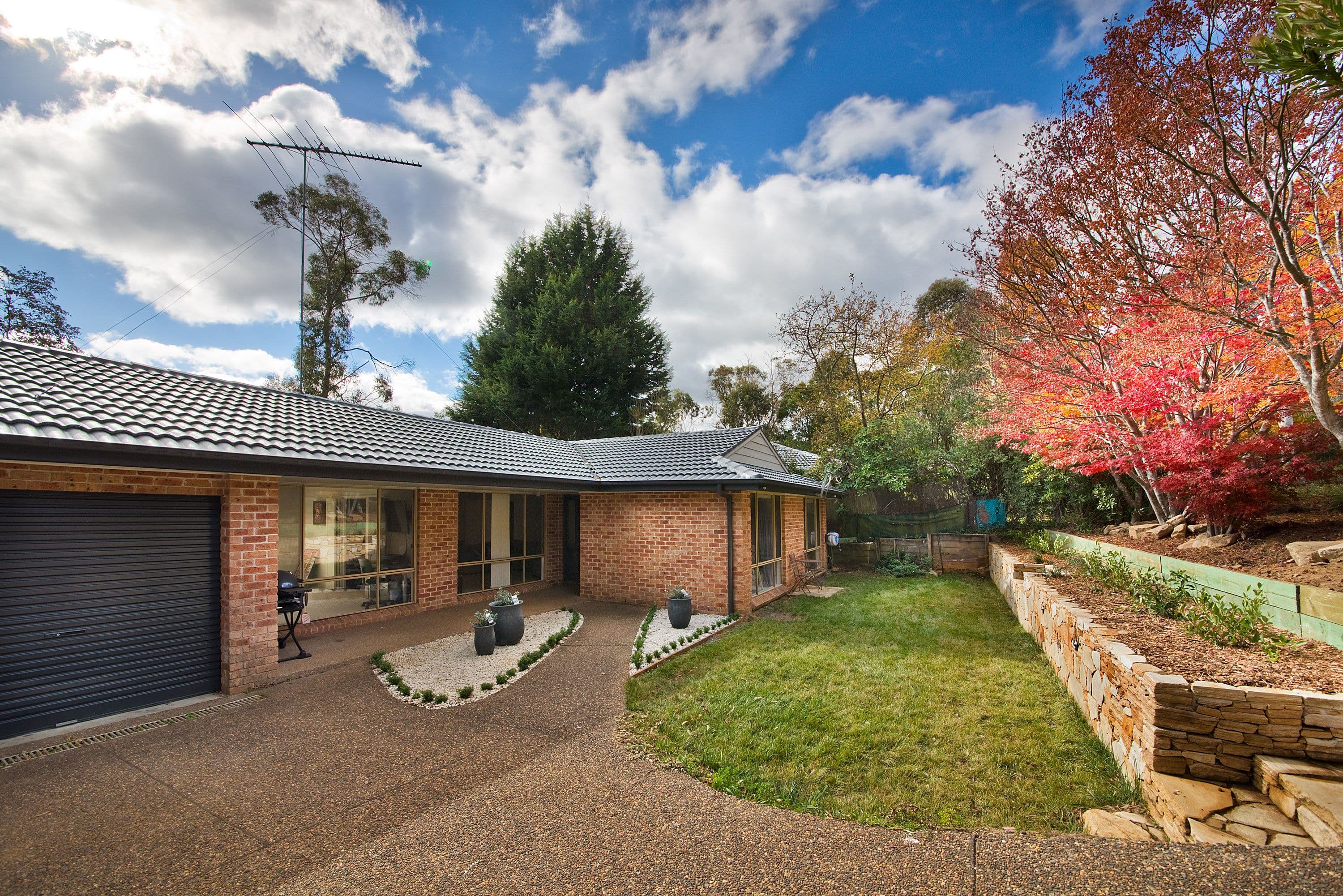 12 First Street, Blackheath - Thumbnail 2