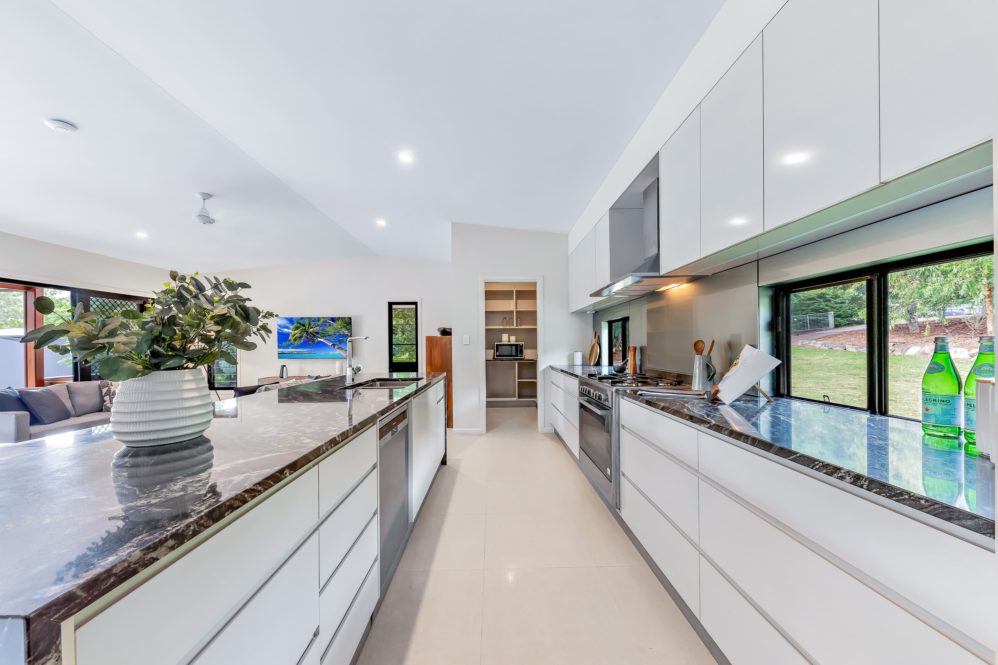 57 Hibiscus Road, Cannon Valley QLD 4800, Cannon Valley - Thumbnail 4