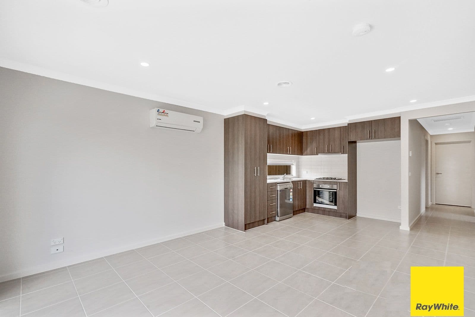233 Blackforest Road, Werribee VIC 3030, Werribee - Thumbnail 5