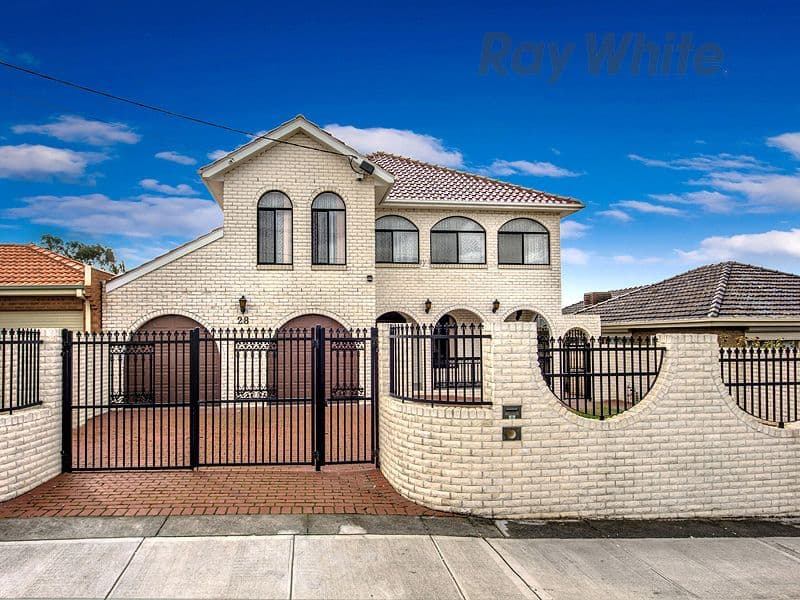 28 Perrett Avenue, St Albans VIC 3021, St Albans - Image 1