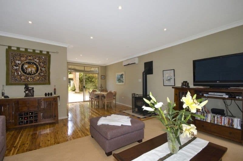 4 Inverness Avenue, FRENCHS FOREST NSW 2086, Frenchs Forest - Thumbnail 2